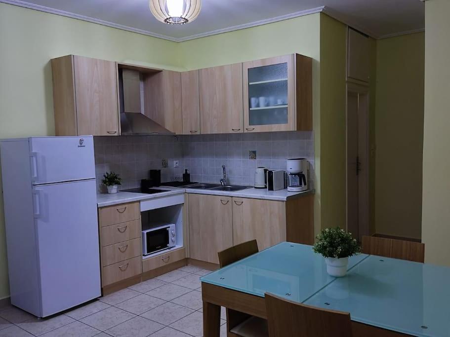 Stylish And Cozy 4Th Floor Studio Apartment Athens Luaran gambar